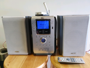 RCA 5-disc CD player with WiFi extension | Stereo Systems | Gumtree