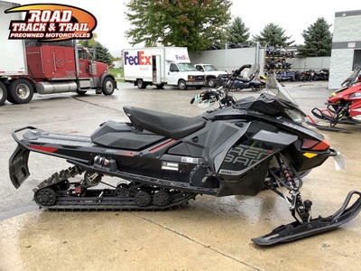 2018 Ski-Doo Renegade® X® Ice Ripper 1.25 Adj. Pkg. Rotax® 850 Black