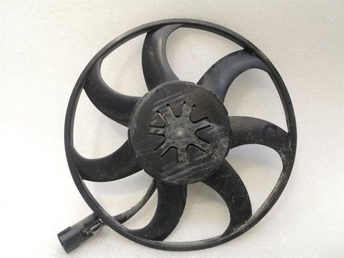 CHEVROLET CORVETTE C7 Cooling fan 84486698 LUEFTER Part of Assembly with defect