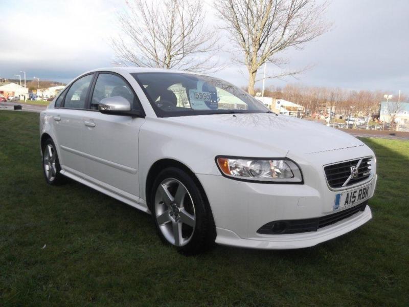 Volvo s40 r design