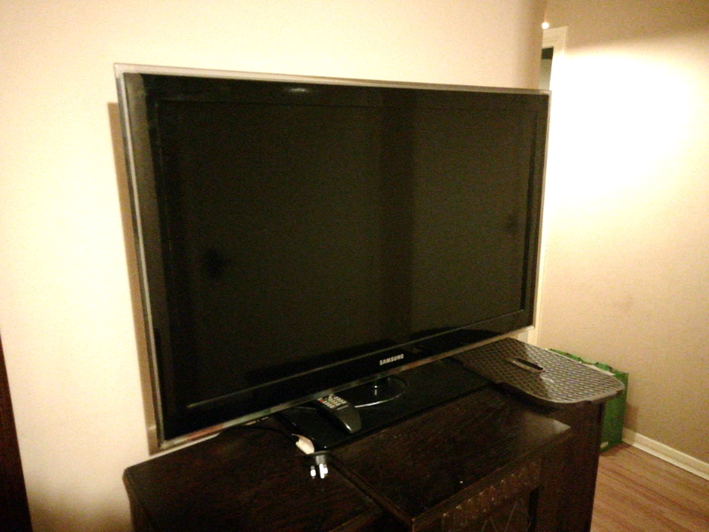 40" television for sale in Grays, Essex Gumtree