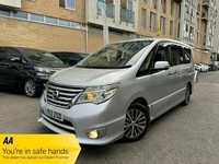 Nissan Serena 2.0 HYBRID AUTO 8 SEAT