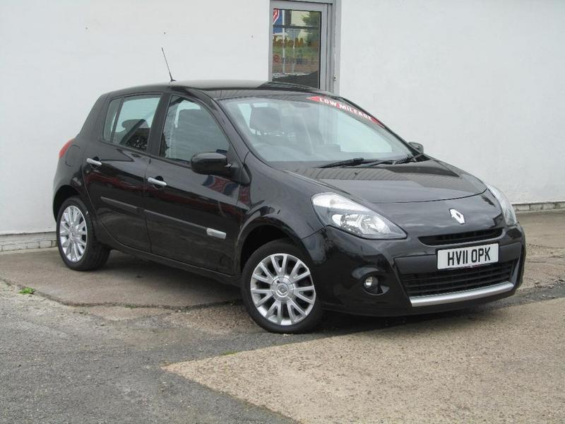 Renault Clio 1.2 TCE Dynamique TomTom 5 door (black) 2011 ...
