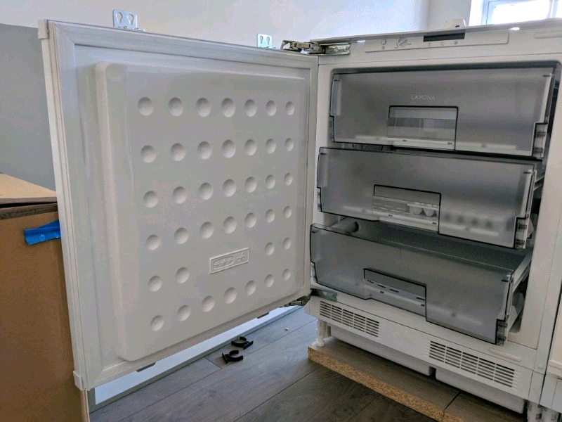 NEW UNDERCOUNTER FREEZER LAMONA in Poole, Dorset Gumtree