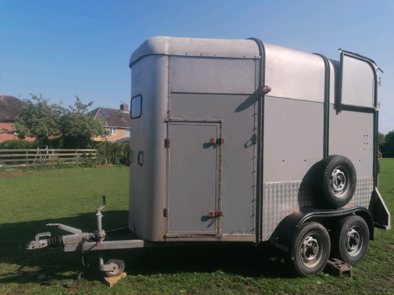 Ifor Williams horse trailer 510 horsebox in Hucknall, Nottinghamshire