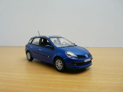 RENAULT CLIO ESTATE bleu 1/43