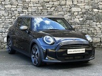 MINI HATCHBACK 1.5 Cooper Exclusive Premium Plus 5dr Auto