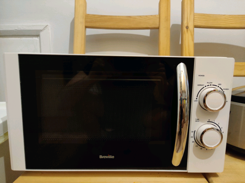 Spotless Breville Microwave in West Derby, Merseyside Gumtree