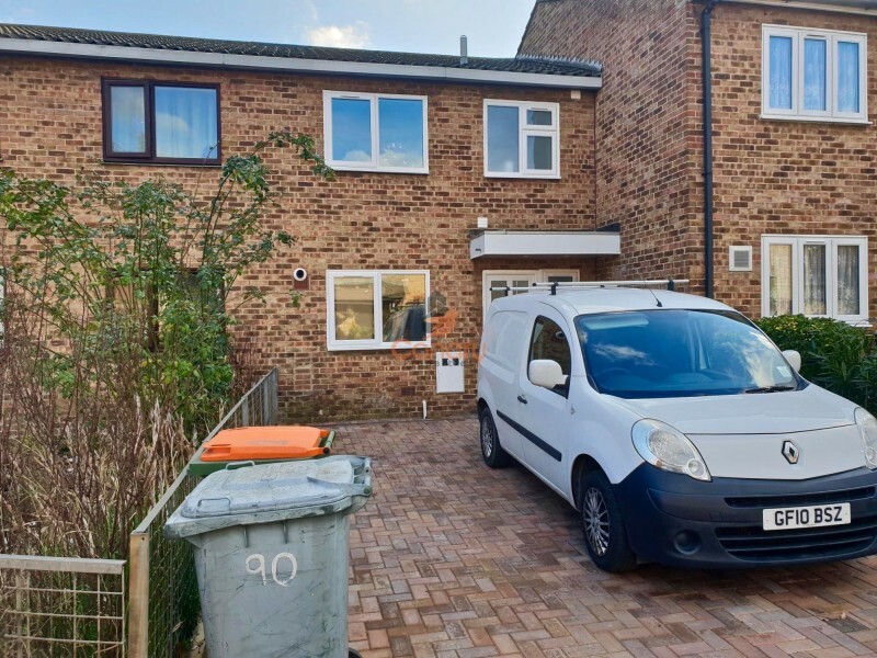 3 bedroom house in Star Lane, Canning Town, E16 in Canning Town