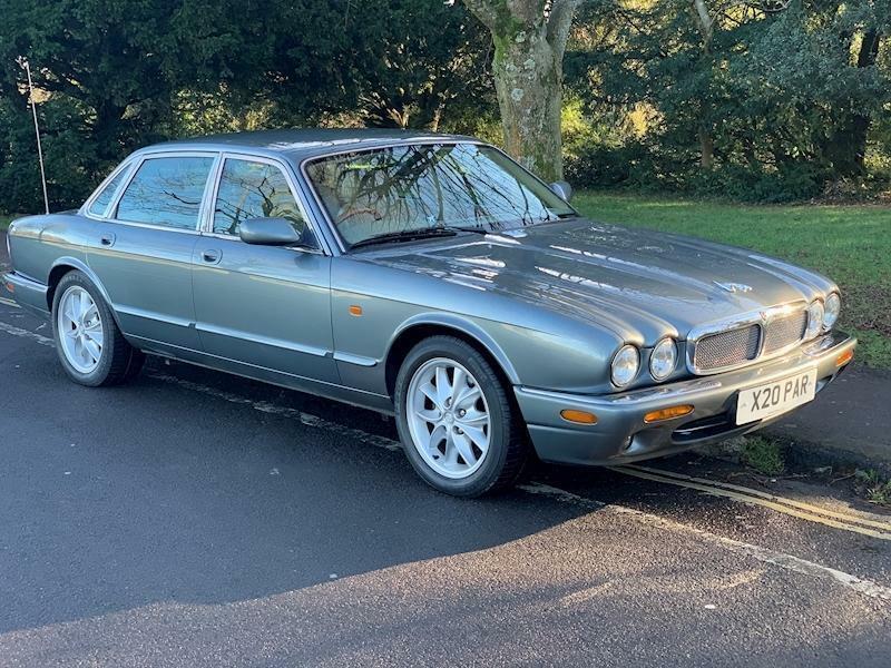 Jaguar xj executive