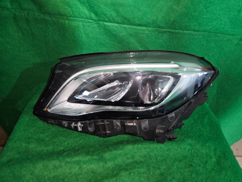 Benz A1569063200 OEM Left Headlight GLA CLASS Used, Excellent Conditio