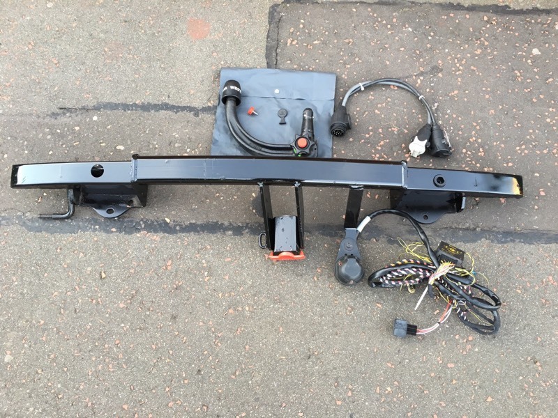 BMW E90/E91 Westfalia detachable towbar with 13 pin fully wired