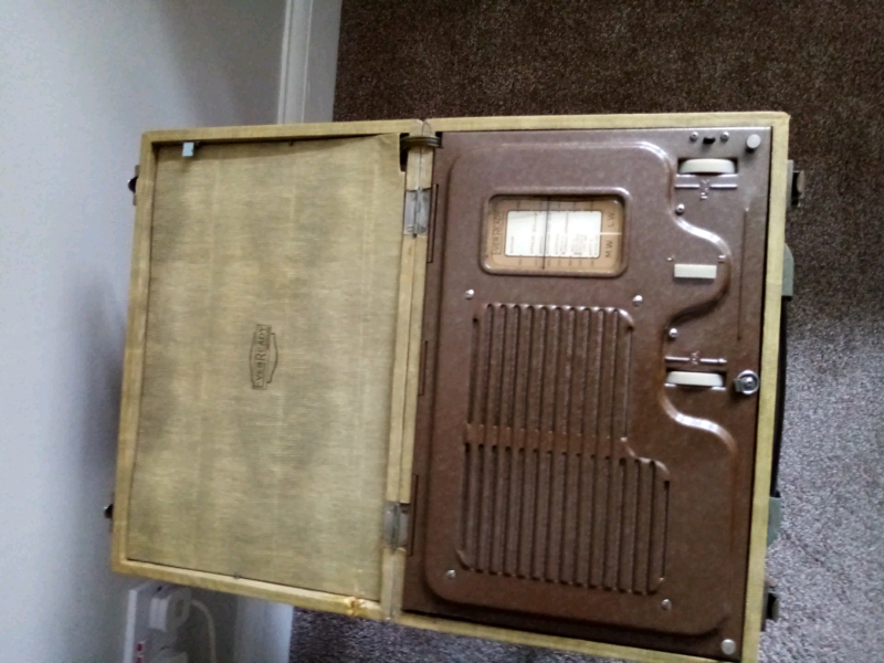 Vintage ever ready portable valve radio in Addlestone, Surrey Gumtree