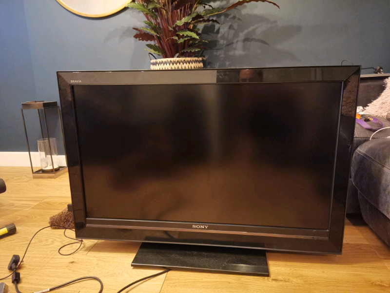Sony BRAVIA KDL40V3000 101.6 cm (40") LCD TV in Leicester Forest East, Leicestershire Gumtree