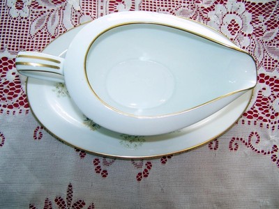 VTG Noritake SNOWFLAKE Gold Green Black Snowflakes Gravy Boat w/ Underplate 2 pc