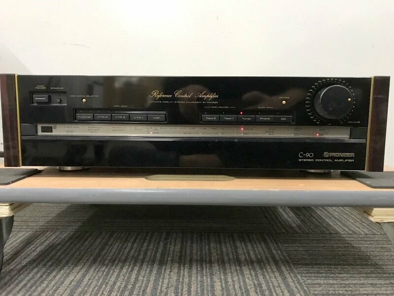 Pioneer C-90 Stereo Reference Control Amplifier 6 inputs