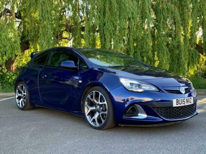 Opel astra gtc 2015