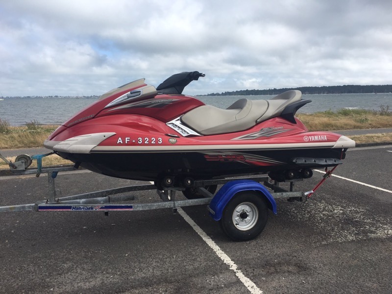 Yamaha Waverunner FX SHO Cruiser 1800cc supercharged jet ski seadoo