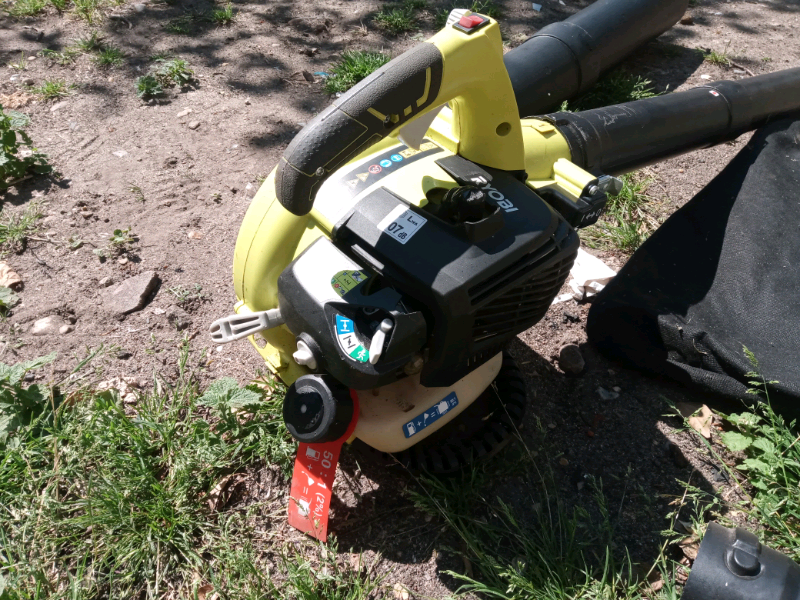 petrol leaf vacuum and blower