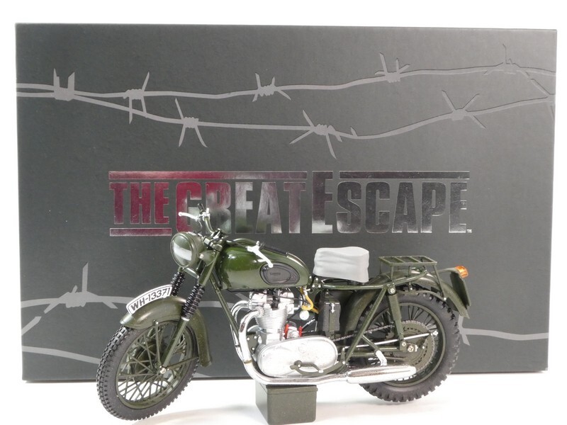 特価 Provence Moulage (1/43) トライアンフ TR6 1/43 Schuco