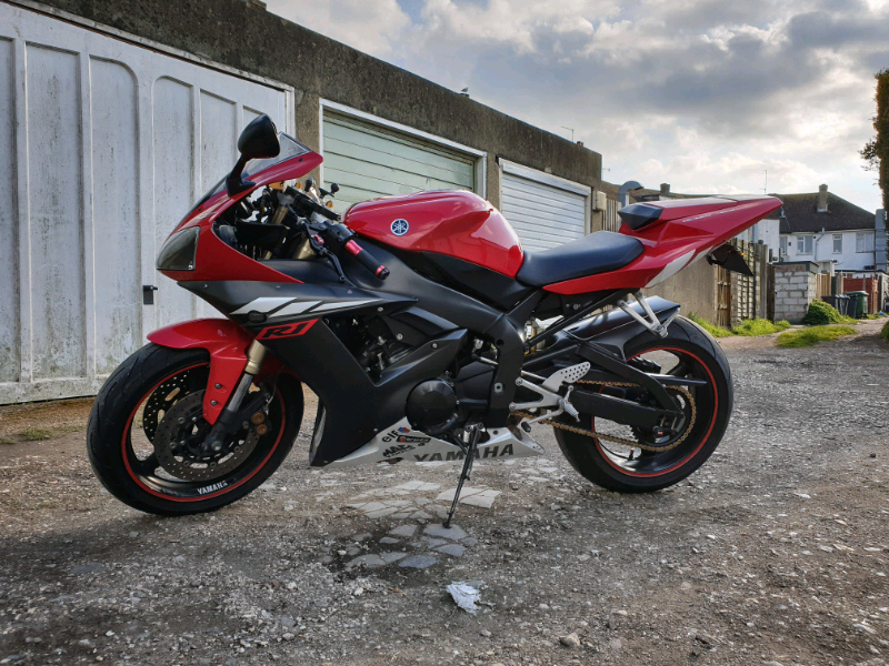 03 Yamaha r1 absolutely fantastic condition in ShorehambySea