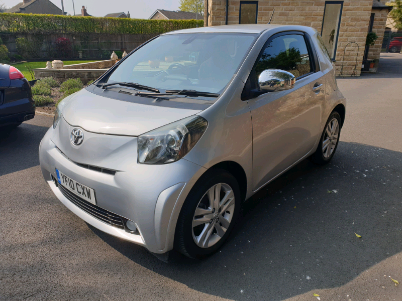 Toyota iq 2010