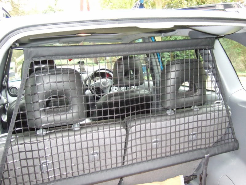 Dog guard safety net Barrier net for Toyota Rav4 in Headington
