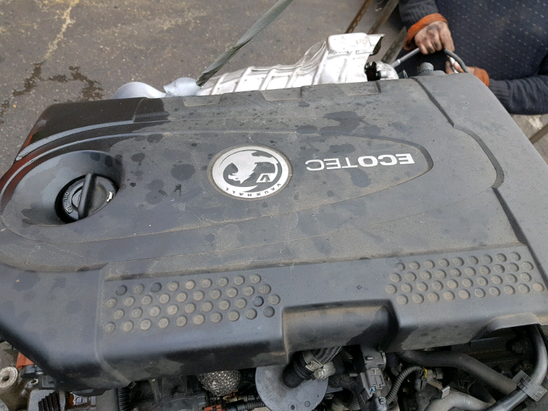 Vauxhall insignia engine 2l diesel 2010 in Coventry, West Midlands