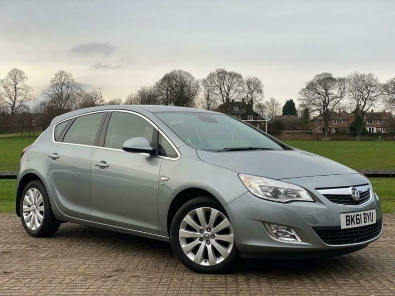 Opel astra 2011 года