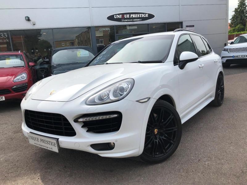 Porsche Cayenne TURBO S 4.8T 550 BHP Petrol white Automatic in