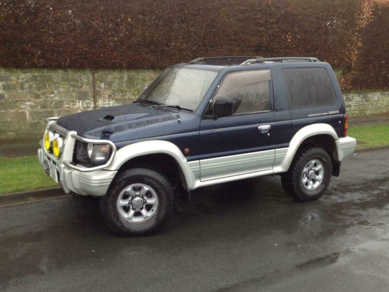 MITSUBISHI PAJERO 2.8TD SWB SHORT WHEEL BASE DIESEL AUTOMATIC 4X4 BLUE in Keighley, West