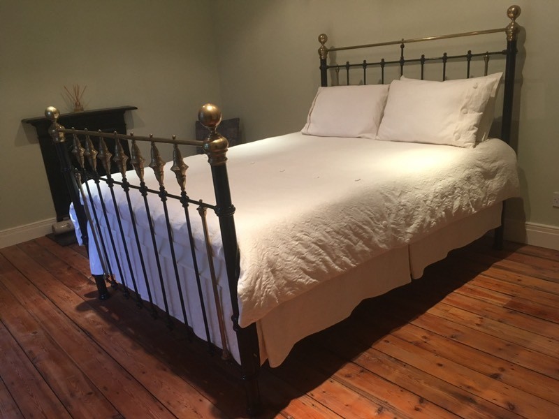 Antique Brass & Black wrought Iron King Size 5 ft Bed complete with