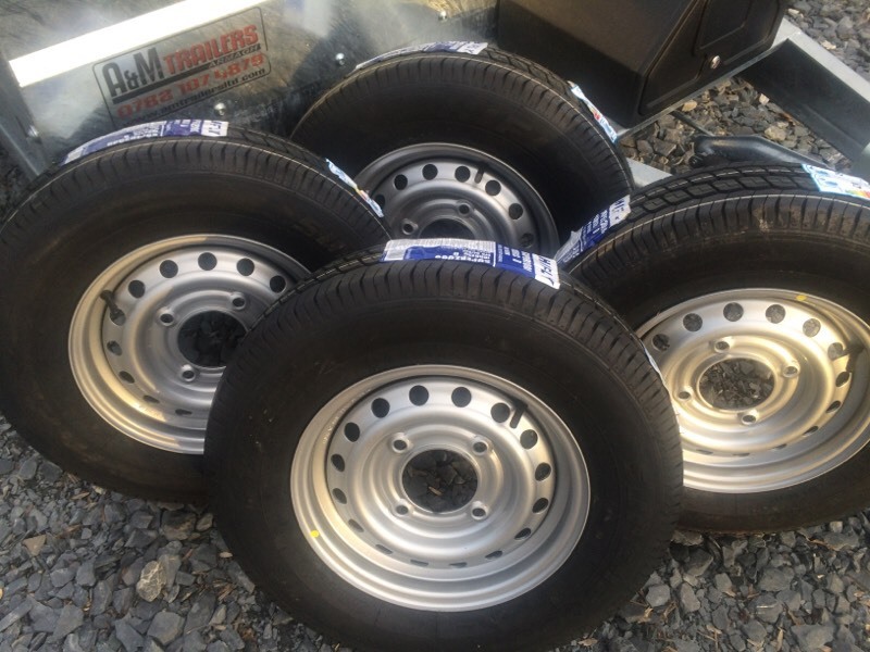 Ifor Williams trailer horse box wheels tyres 165/R13 in Armagh