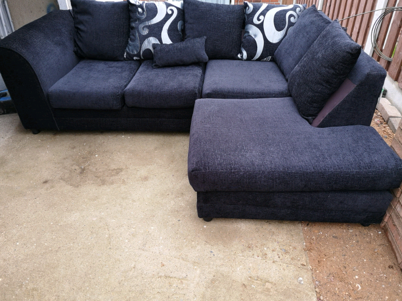 Black corner sofa in Rotherham, South Yorkshire Gumtree