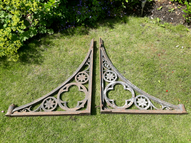 2 large victorian cast iron roof support brackets in Chobham, Surrey
