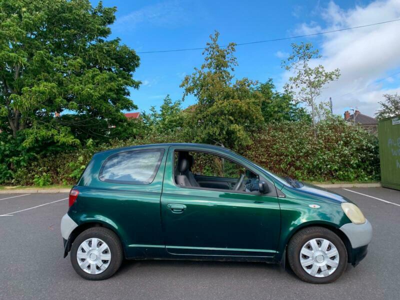 Toyota yaris 1999
