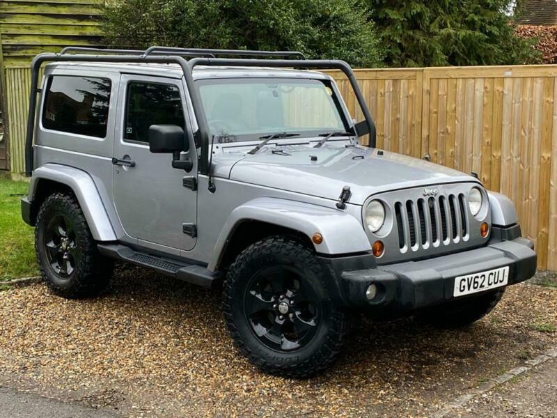 Jeep Wrangler 2.8CRDi auto Overland 2012 62 in Chesham