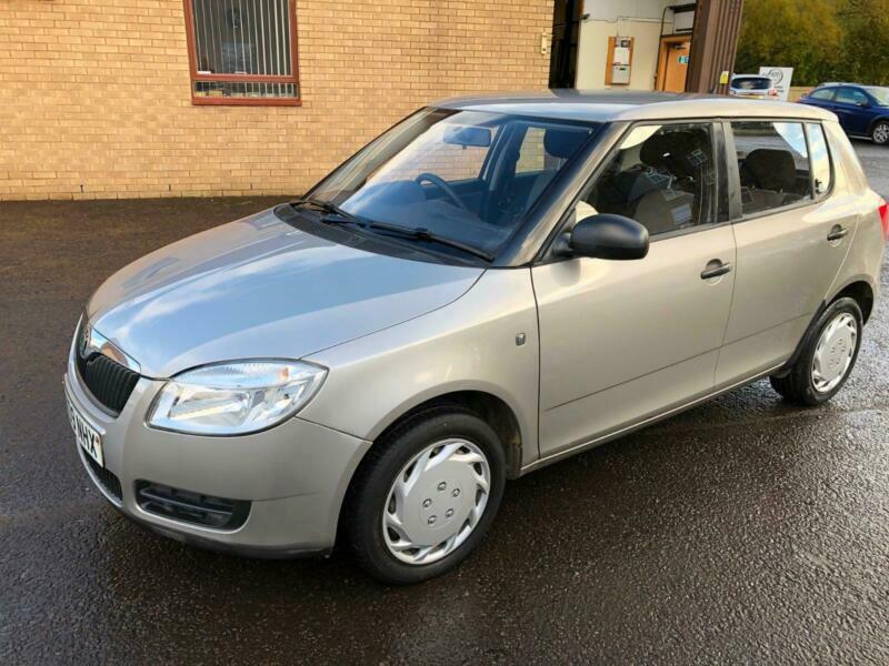0909 Skoda Fabia 1.2 HTP 12v ( 70bhp ) 1 Beige 5 Door 60887mls MOT May