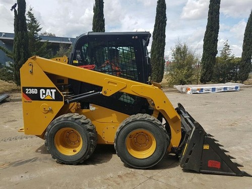 2014 CATERPILLAR 236D SKID STEER LOADER A/C HEAT CAB