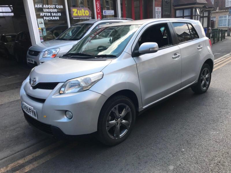 Toyota urban cruiser 2010