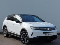 2025 Vauxhall Grandland 1.2 Hybrid [136] Ultimate 5dr e-DCT6 [Pan Roof] Hatchbac