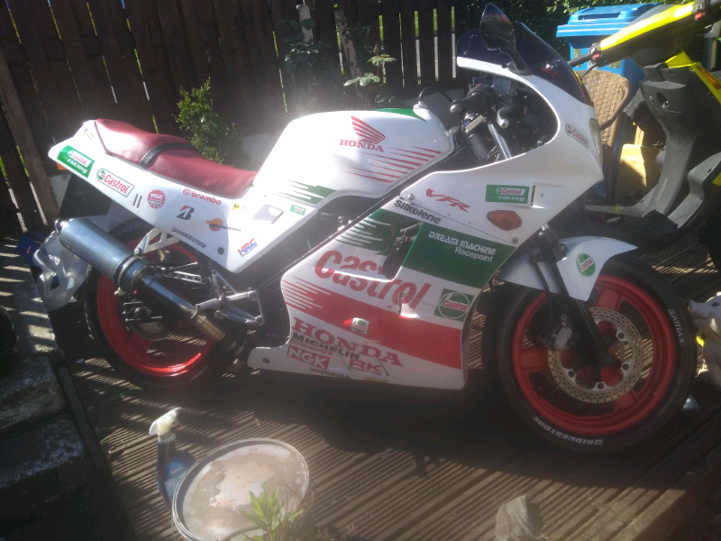 Honda vfr 400 nc21