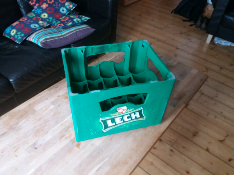 Sturdy Plastic Beer Crate For Bar Homebrew In Meadowbank