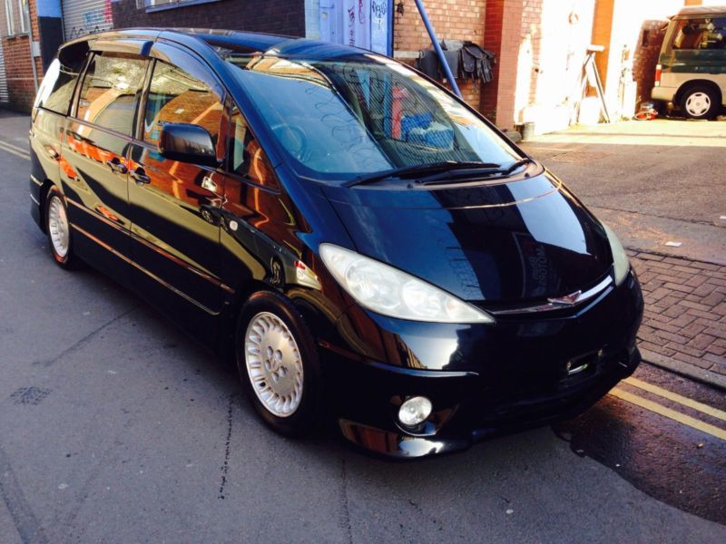 Toyota estima 2004