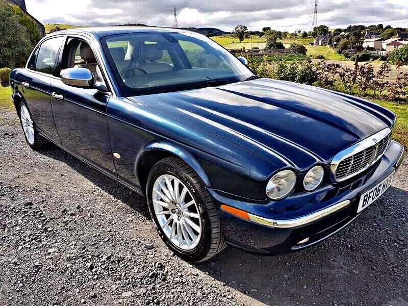 JAGUAR XJ EXEC TDVI TURBO DIESEL AUTO. in Bonnybridge