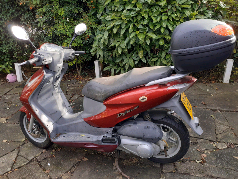 Honda dylan 125