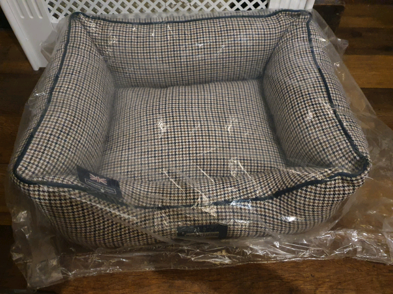 Hugo and Hudson London dog bed in Sheffield, South Yorkshire Gumtree