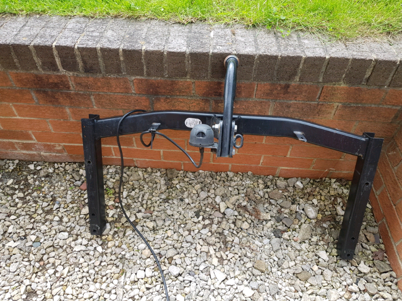 Tow bar in Wakefield, West Yorkshire Gumtree