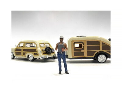 ''CAMPERS'' FIGURE 5 FOR 1/24 SCALE MODELS BY AMERICAN DIORAMA 76438
