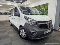 Vauxhall Vivaro COMBI CDTI S/S [SAT NAV, 9 SEATS & STUNNING EXAMPLE]